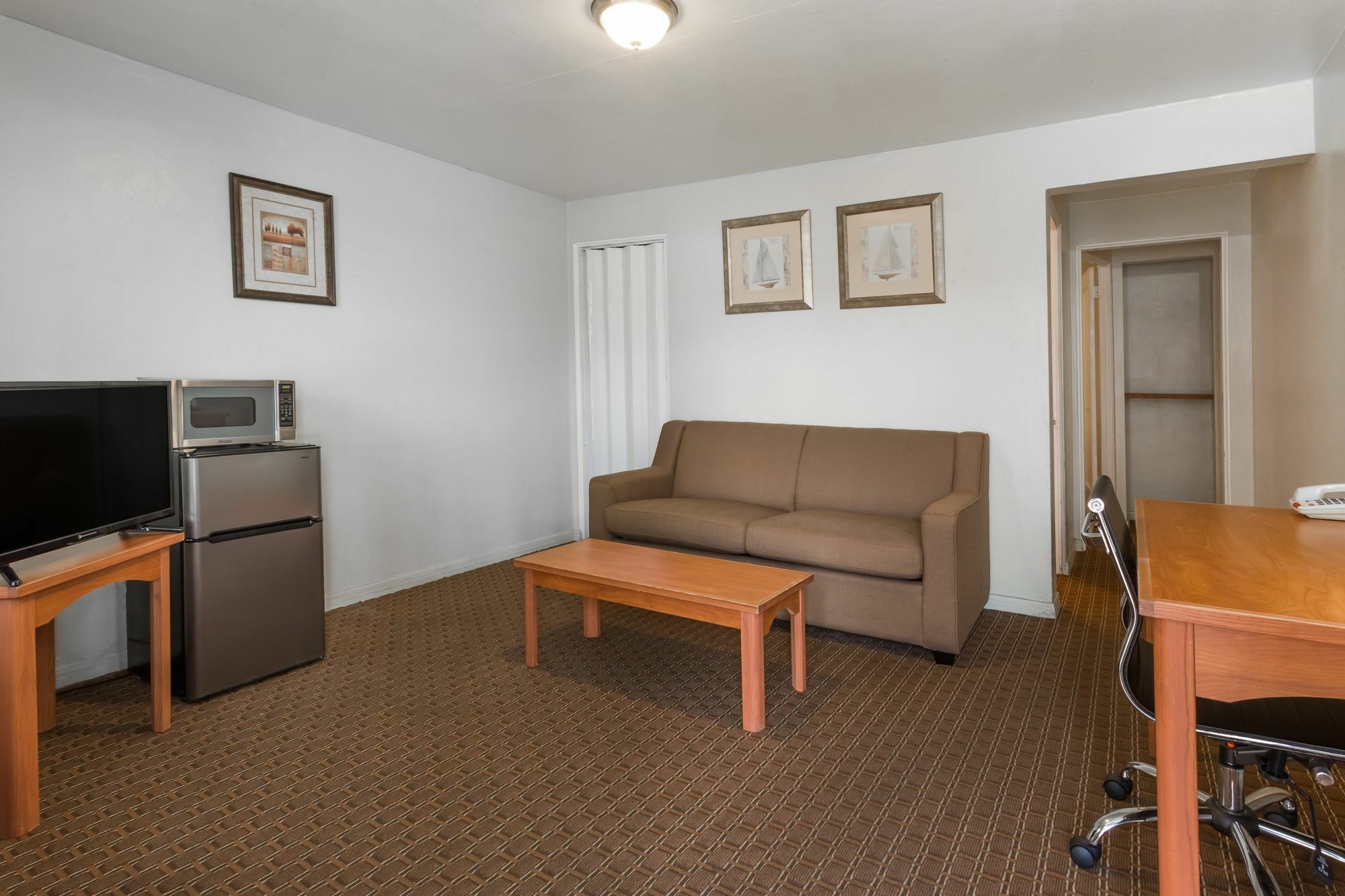 Travelodge By Wyndham Eugene Downtown/University Of Oregon Экстерьер фото